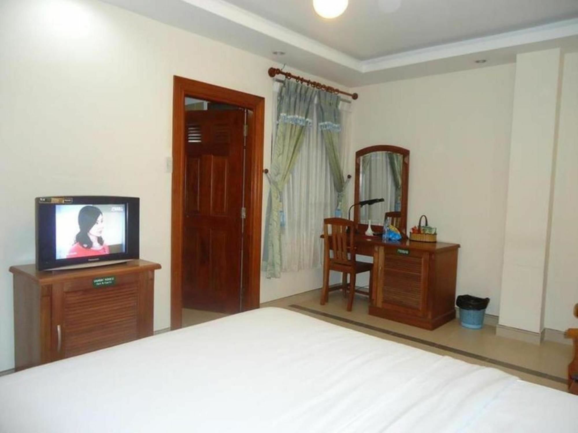 Phu An Hotel Ho Chi Minh City Exterior photo