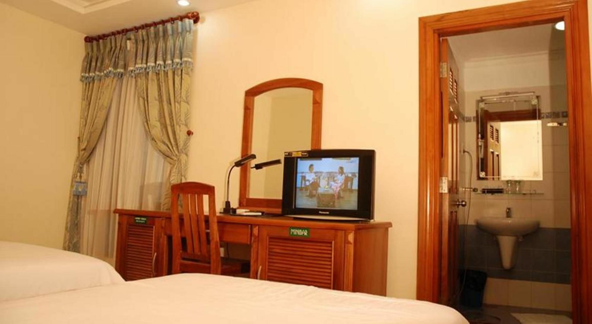 Phu An Hotel Ho Chi Minh City Exterior photo